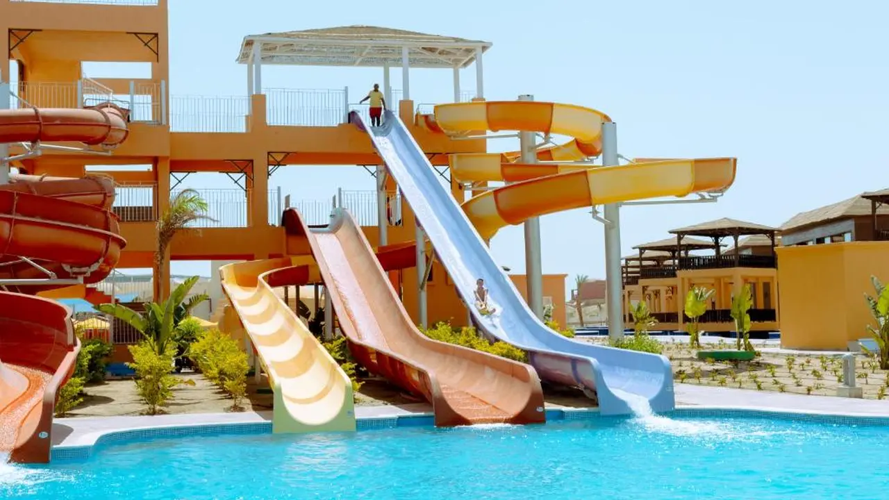 الفندق الباتروس فيتا ريزورت - بورتوفينو - مرسى علم